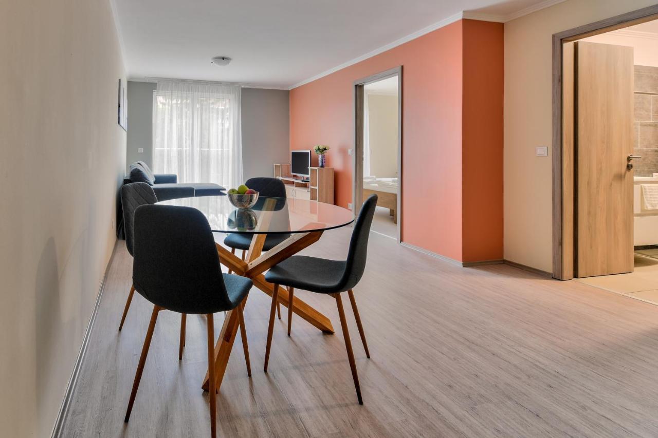 Oliver Apartman Heviz Luaran gambar