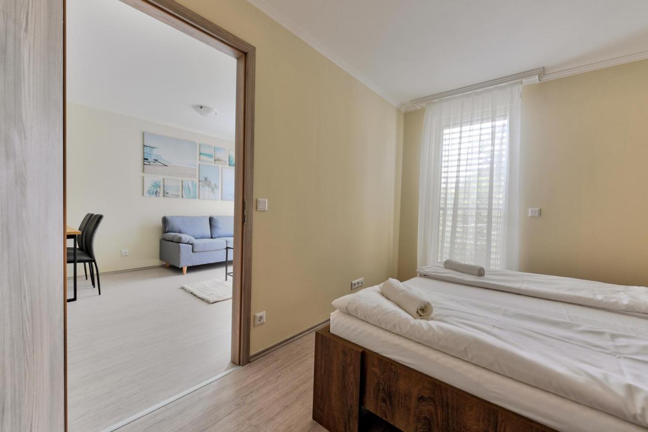 Oliver Apartman Heviz Luaran gambar