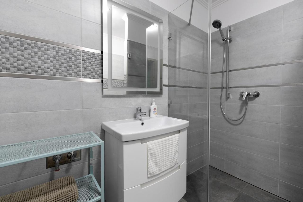 Oliver Apartman Heviz Luaran gambar