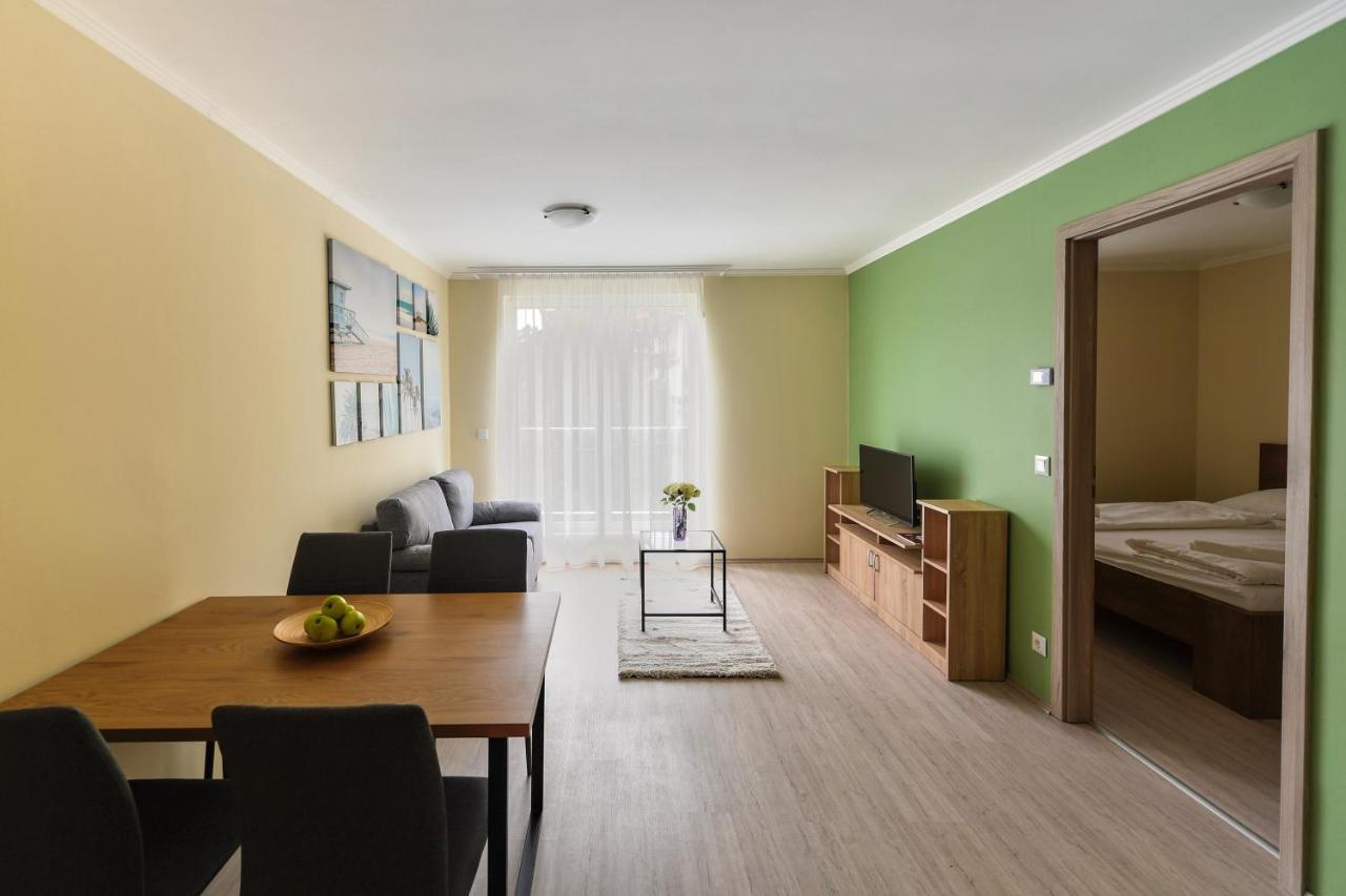 Oliver Apartman Heviz Luaran gambar